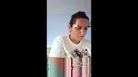 Snapshot of mrsbutterfly25 chatting on 30, 5, 2026 mrsbutterfly25 online show from 30, 5, 2026