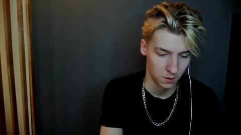 Snapshot of mrsexycum4u chatting on 30, 12, 2024 Adam online show from 30, 12, 2024