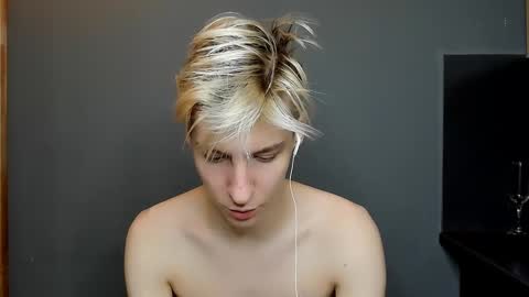 Snapshot of mrsexycum4u chatting on 31, 12, 2024 Adam online show from 31, 12, 2024