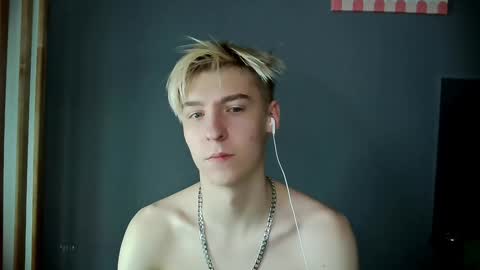 Snapshot of mrsexycum4u chatting on 10, 1, 2025 Adam online show from 10, 1, 2025