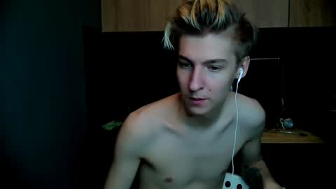 Snapshot of mrsexycum4u chatting on 25, 1, 2025 Adam online show from 25, 1, 2025