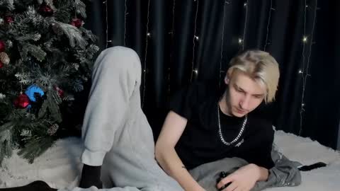 Snapshot of mrsexycum4u chatting on 2, 2, 2025 Adam online show from 2, 2, 2025