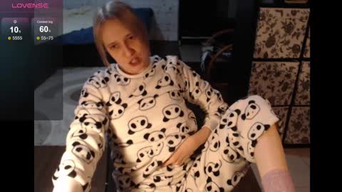 Snapshot of mrsluck chatting on 21, 1, 2025 Sasha online show from 21, 1, 2025