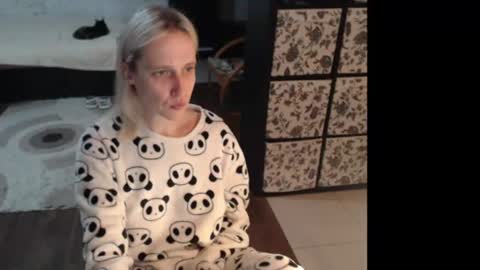 Snapshot of mrsluck chatting on 27, 6, 2026 Sasha online show from 27, 6, 2026