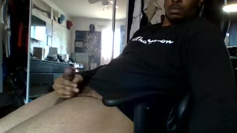 Snapshot of mrthicknlong6 chatting on 16, 5, 2026 mrthicknlong6 online show from 16, 5, 2026