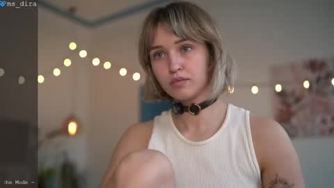 Snapshot of ms_dira chatting on 23, 4, 2026 dira and the riru tribe online show from 23, 4, 2026