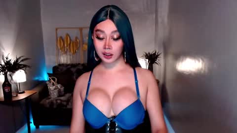 Evon online show from 7, 3, 2025