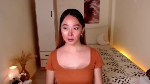 Snapshot of ms_lhaydeebunny chatting on 23, 4, 2026 Evon online show from 23, 4, 2026