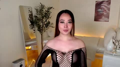 Snapshot of ms_lhaydeebunny chatting on 17, 5, 2026 Evon online show from 17, 5, 2026