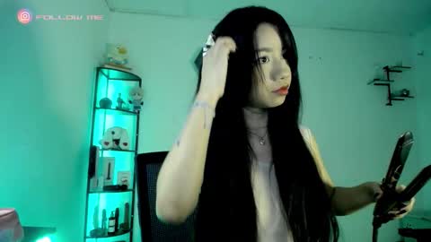 Snapshot of ms_lissa chatting on 9, 11, 2025 MISS LISSA online show from 9, 11, 2025