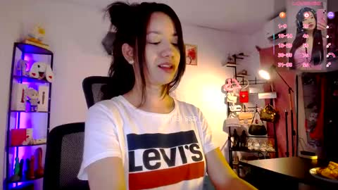 Snapshot of ms_lissa chatting on 25, 4, 2026 MISS LISSA online show from 25, 4, 2026