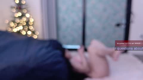 Snapshot of ms_mochii chatting on 19, 12, 2024 R o r i SnapChat heyroriv2 wednesday - sunday Noon oclock mountain - 5pm mountain online show from 19, 12, 2024