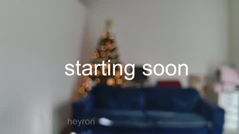 Snapshot of ms_mochii chatting on 30, 7, 2026 R o r i SnapChat heyroriv2 wednesday - sunday Noon oclock mountain - 5pm mountain online show from 30, 7, 2026