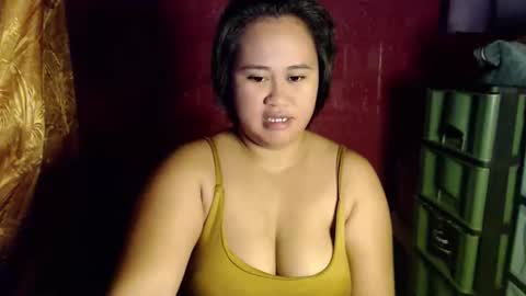 Snapshot of ms_nathalie chatting on 17, 4, 2026 Nathalie online show from 17, 4, 2026