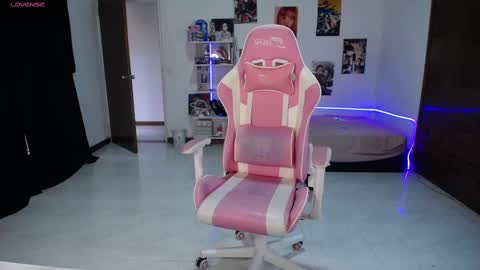 Manuela3 online show from 26, 2, 2025