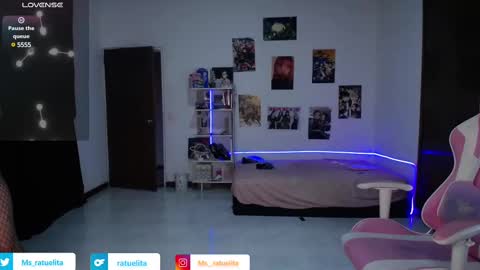 Manuela3 online show from 27, 2, 2025