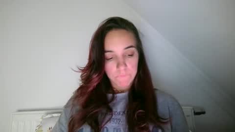 ms_sophiee online show from 2, 10, 2025