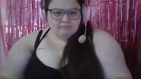 Snapshot of mscamirose15 chatting on 13, 10, 2025 Ms. Cami Rose online show from 13, 10, 2025