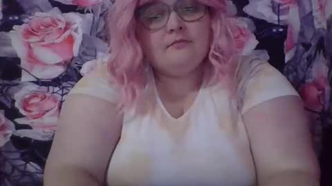 Snapshot of mscamirose15 chatting on 19, 11, 2025 Ms. Cami Rose online show from 19, 11, 2025