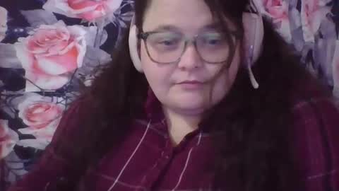 Snapshot of mscamirose15 chatting on 26, 11, 2025 Ms. Cami Rose online show from 26, 11, 2025