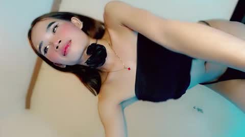 mscherry_ online show from 6, 6, 2026