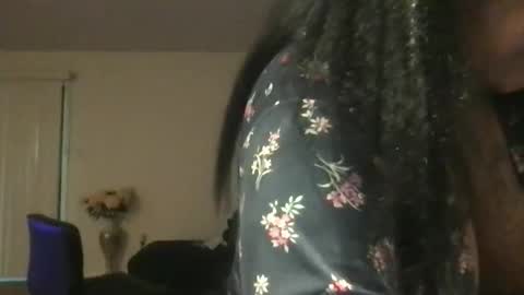 Snapshot of msjonemillion chatting on 31, 5, 2026 Chocolate Candy Stick online show from 31, 5, 2026