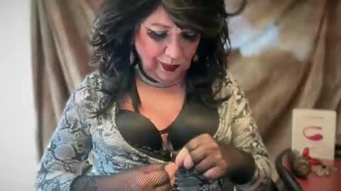 Snapshot of mskarentoy chatting on 8, 4, 2026 mskarentoy online show from 8, 4, 2026