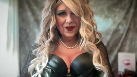 Snapshot of mskarentoy chatting on 16, 4, 2026 mskarentoy online show from 16, 4, 2026