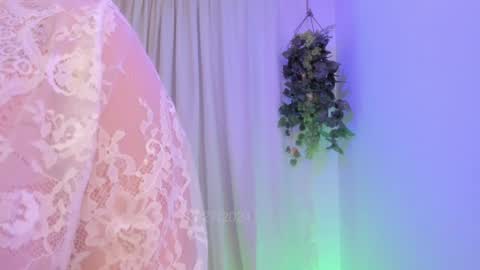 Snapshot of mslalune chatting on 24, 1, 2025 Meg  Vero online show from 24, 1, 2025