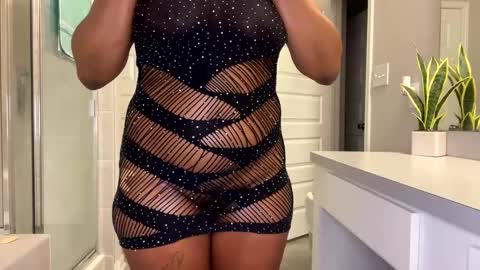 Ms. LOYALTY  online show from 2, 10, 2025