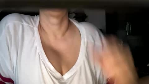 Snapshot of msmomy69 chatting on 16, 4, 2026 msmomy69 online show from 16, 4, 2026