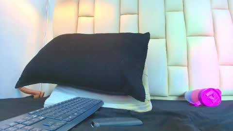 Snapshot of mss_mar chatting on 8, 10, 2025 FERNANDA 3 online show from 8, 10, 2025