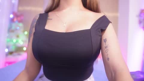 Manuela  online show from 22, 12, 2025