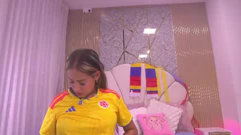 Snapshot of mssburbuja chatting on 18, 6, 2026 Manuela online show from 18, 6, 2026