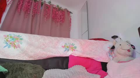 Snapshot of msschloee chatting on 6, 10, 2025 Chloe new account online show from 6, 10, 2025