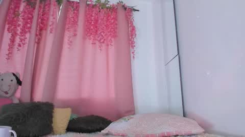 Snapshot of msschloee chatting on 15, 12, 2025 Chloe new account online show from 15, 12, 2025