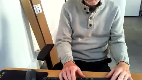 Snapshot of mucfag chatting on 24, 10, 2025 mucfag online show from 24, 10, 2025