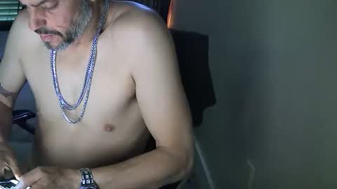 Muffdiver online show from 12, 1, 2025