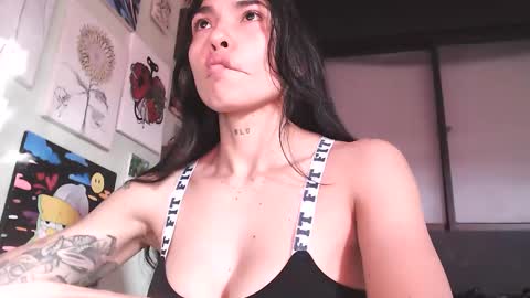Snapshot of mulan_o chatting on 20, 4, 2026 JESSICA online show from 20, 4, 2026
