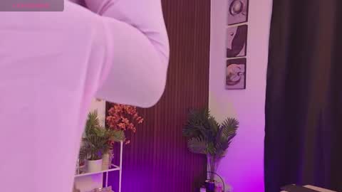 HEY GUYS IF YOU LIKE SEXY SHOW YOU ARE IN THE CORRECT PLACE CU WENESDAY PVT OPEN   TRANSMISSION TIME 5 PM - 10 PM COLOMBIA online show from 27, 5, 2026