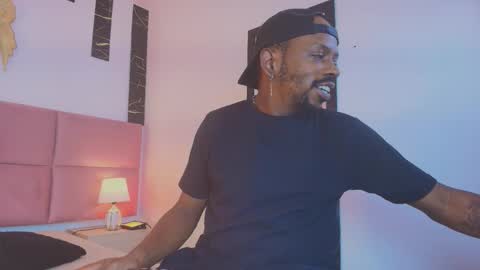 Snapshot of muller_asher chatting on 3, 11, 2025 Muller Asher online show from 3, 11, 2025