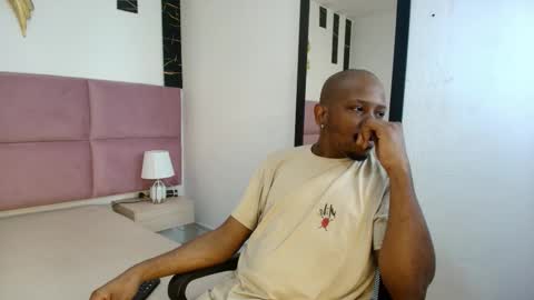 Snapshot of muller_asher chatting on 15, 11, 2025 Muller Asher online show from 15, 11, 2025