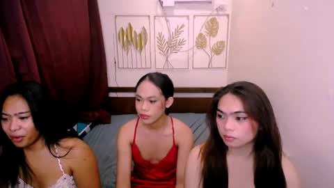 Snapshot of multicummer_devi chatting on 15, 5, 2026 multicummer_devi online show from 15, 5, 2026