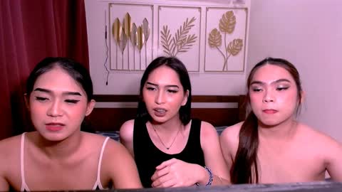 Snapshot of multicummer_kitty chatting on 23, 3, 2026 multicummer_kitty online show from 23, 3, 2026