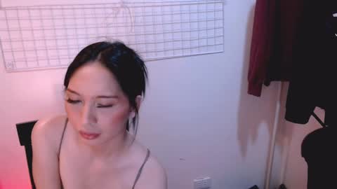 Snapshot of multicummer_kitty chatting on 6, 4, 2026 multicummer_kitty online show from 6, 4, 2026