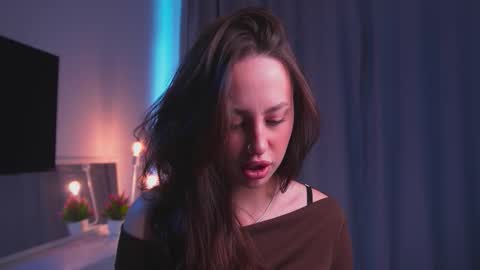 Snapshot of multifruiti chatting on 15, 9, 2025 Kira online show from 15, 9, 2025