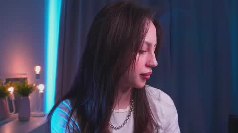 Snapshot of multifruiti chatting on 19, 9, 2025 Kira online show from 19, 9, 2025