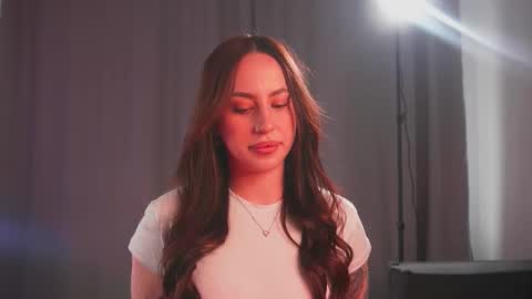 Snapshot of multifruiti chatting on 12, 10, 2025 Kira online show from 12, 10, 2025