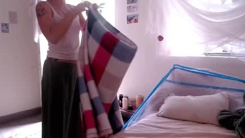 Snapshot of munchi_ chatting on 25, 3, 2026 online show from 25, 3, 2026