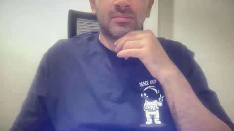 munnabobby2008 online show from 4, 11, 2025